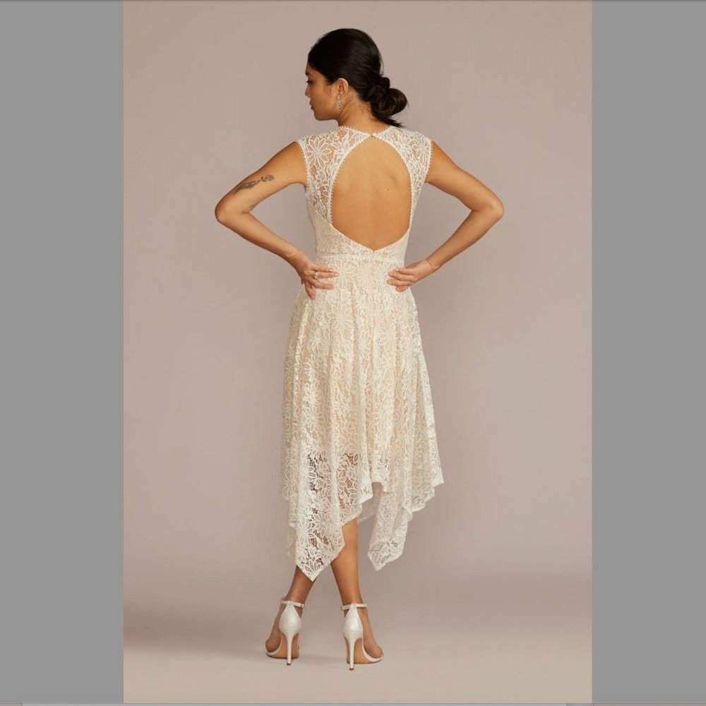 David's Bridal Cream Lace Wedding Dress - Picture 2 of 6